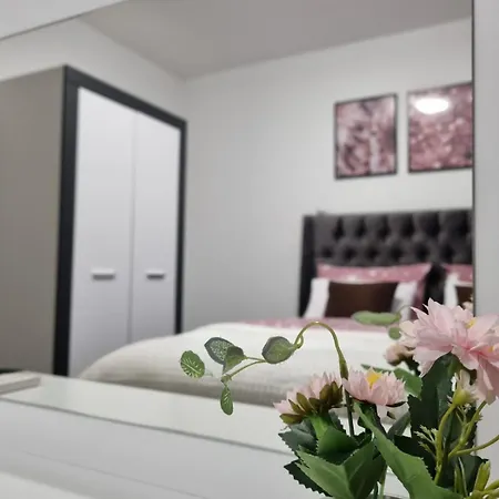 The Orchard Estate 3* Сараево