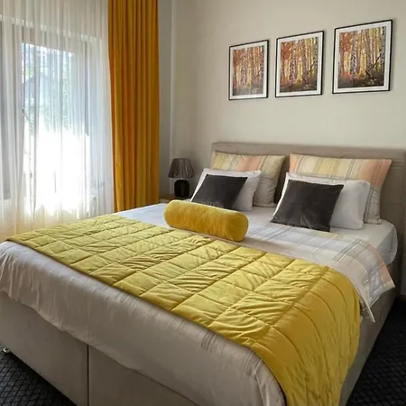 Sjaj Bed and Breakfast *