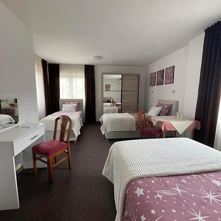 Bed and Breakfast Sjaj *