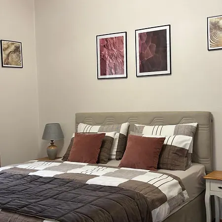 Oda ve Kahvaltı Sjaj *